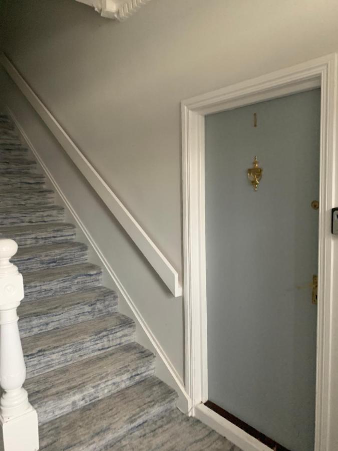 Stunning 3 Bed Seafront Mansion Building Sleeps 6 Adults Or 8 With Kids Apartment Portrush Exterior photo